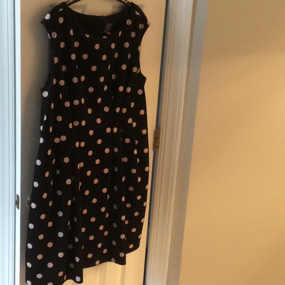 Vince Camuto polka dot dress — adorable!